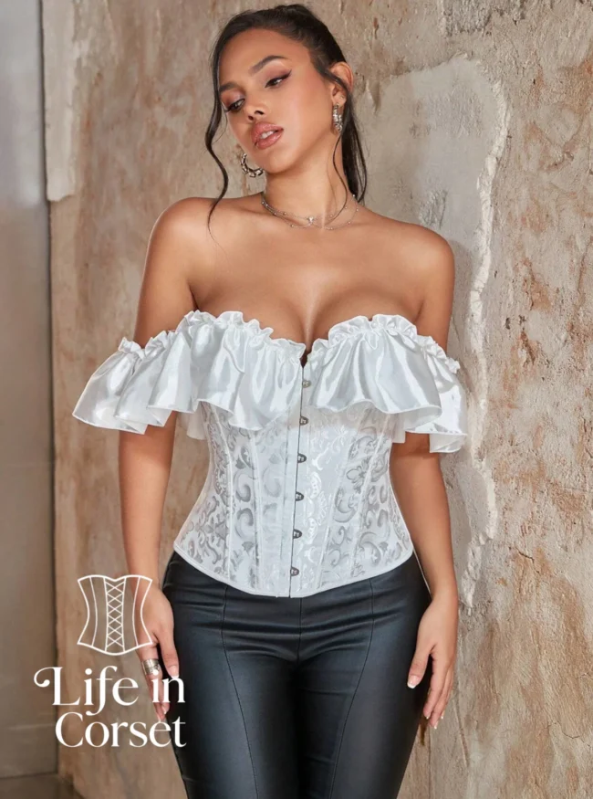Corset de soirée blanc avec épaules en satin Marigold (face) Corset de soirée blanc avec épaules en satin Marigold (face)