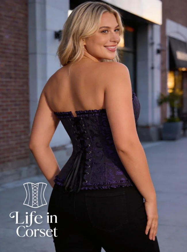 Corset violet zippé en brocart Ametta (dos) Corset violet zippé en brocart Ametta (dos)
