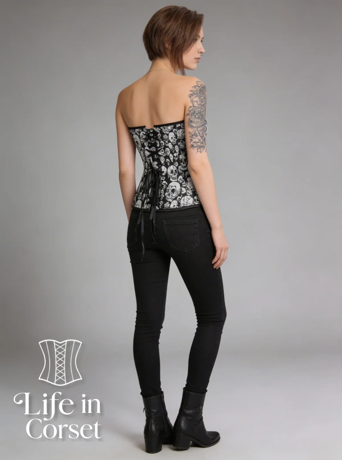 Corset punk gothique à têtes de mort Skull Queen (dos) Corset punk gothique à têtes de mort Skull Queen (dos)