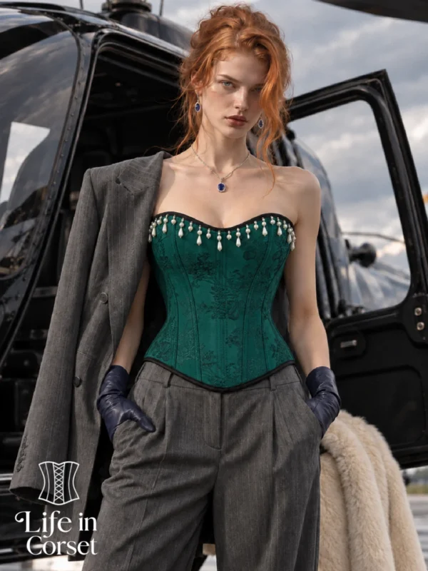 Corset vert bijou avec perles Aurelia (vue de face) Corset vert bijou avec perles Aurelia