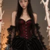 Corset gothique rouge et dentelle noire